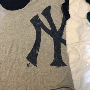 New York Yankees shirt